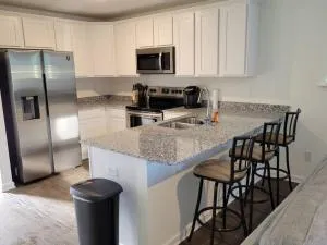 SC 3755 New 2 bedroom Townhouse Ft Jackson & USC - Hopkins