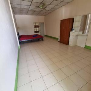 Bangsaen Budget Hotel