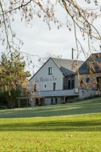 Maisons de vacances Gites du Moulin a Tan a Sache 37 : photos des chambres