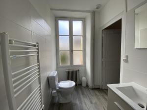 Appartement 57m² avec WIFI à 200m des Thermes – 4 pers. – Parking gratuit – La Roche-Posay - FR-1-541-40