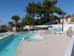 Appartement pour 4 pers avec terrasse, jardin, piscine et accès plage - Animaux admis - FR-1-194-218