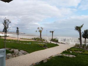 Appartements Appartement La Tranche-sur-Mer, 2 pieces, 4 personnes - FR-1-194-218 : Appartement (4 Adultes)