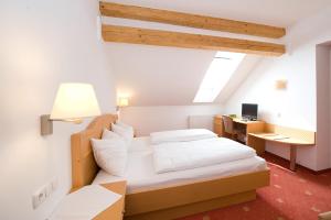 Large Single Room room in Metzenhof