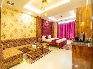 JINDAL SQUARE CHANDIGARH ZIRAKPUR