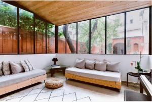 Superb loft featuring garden, sauna and private pool