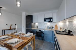 Le Paradis - Beautiful T2 ideally located with garage