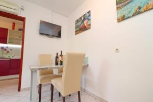 Seafront Apartments Anthony