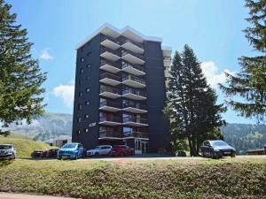 Appartements Appartement Chamrousse, 2 pieces, 6 personnes - FR-1-340-101 : photos des chambres