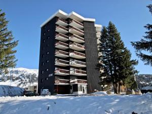 Appartements Appartement Chamrousse, 2 pieces, 6 personnes - FR-1-340-101 : photos des chambres