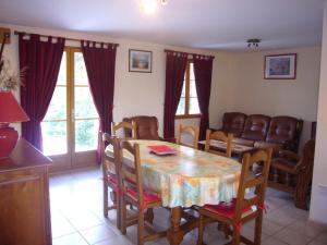 Villa de Plain-Pied avec Jardin Clos, Proche Plage et Commerces, Animaux Admis - FR-1-482-43