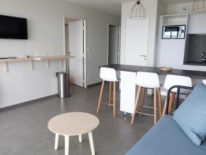 Appartements Appartement La Tranche-sur-Mer, 3 pieces, 6 personnes - FR-1-194-201 : photos des chambres