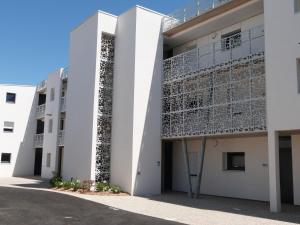 Appartement plage, piscine, balcon, animaux, parking - FR-1-194-201