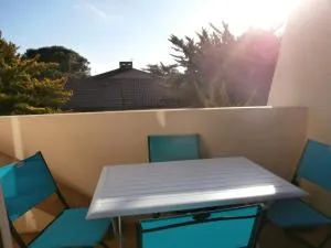 Appartement Rénové avec Balcon, Proche Plage et Marché – 4 Pers, Calme & Confort à Seignosse - FR-1-239-460 - Seignosse