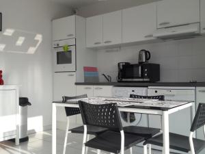 Proche plage avec parking et balcon à Fort-Mahon-Plage - FR-1-482-58