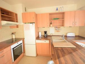 Appartements Appartement Evian-les-Bains, 2 pieces, 4 personnes - FR-1-498-13 : photos des chambres