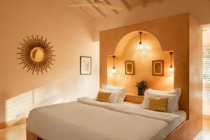 VILLA M - SOLITUDE 1 CANDOLIM GOA 3BHK, Pool Facing, Near Beach, Free Breakfast, Free WIFI and Prime Location