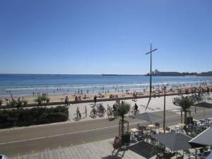 Appartement 2 chambres face à la mer avec balcon et wifi - FR-1-197-428