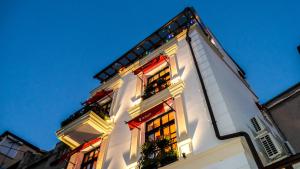 NOMAD STUDIOS, Kapana