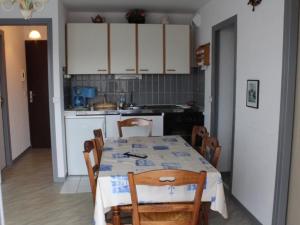 Appartements Appartement Fort-Mahon-Plage, 2 pieces, 4 personnes - FR-1-482-2 : photos des chambres