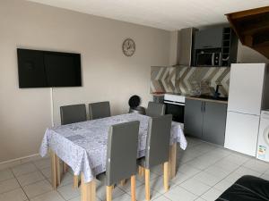 Maison à 50m de la Plage avec Terrasse, 2 Chambres et Parking Privé - Fort-Mahon-Plage - FR-1-482-35