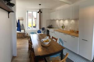 Maison de pêcheur+ jardin 5 min à pieds de la Baie