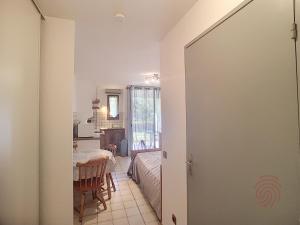 Charmant studio RDC avec terrasse, proche Thermes et centre-ville, accepte animaux - Lamalou-les-Bains - FR-1-451-98