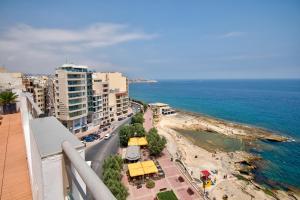 Epic Views Seafront 2-bedroom Sliema penthouse