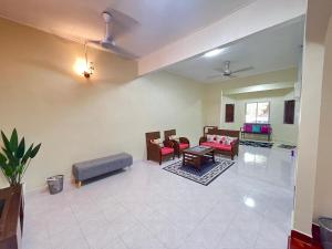 AHZA MY HOMESTAY KEMAMAN