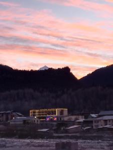 Tetne Qor Guesthouse