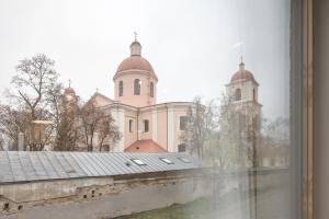 IVIS House - Elegant Apartment with Church View in Vilnius Old Town