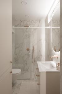 IVIS House - Elegant Apartment with Church View in Vilnius Old Town