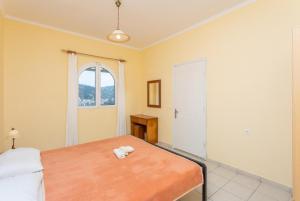  Villa with Private Pool room in Alexander