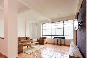 New in the heart of the city 5 min to US Embassy