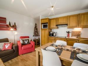 Chalet calme à Chamonix, proche centre-ville avec balcons, parking et Wi-Fi - FR-1-343-212