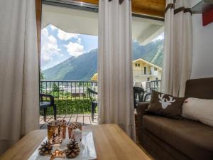 Chalet calme à Chamonix, proche centre-ville avec balcons, parking et Wi-Fi - FR-1-343-212