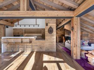 Penthouse chic au cœur de Courchevel, près des pistes, avec WiFi et parking - FR-1-562-69