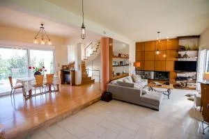 Villa Ino - Pantokratoras