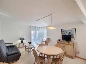 Lamalo-les-Bains: F2, terrasse, 50m des Thermes, animaux acceptés - FR-1-451-23 - Combes