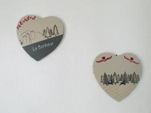 Appartement T3 cosy avec terrasse et parking, animaux admis, au pied de la navette ski-bus - FR-1-629-96