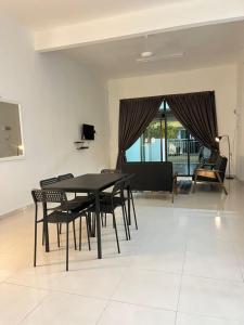 Homestay Kemaman Fyna04 dekat Pantai Geliga - 4hvězdičkové hotely ve městě Kampong Kemaman