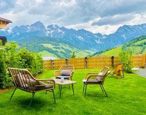 Ski-in & Ski-out out Chalet Maria with amazing mountain view - Bachwinkl