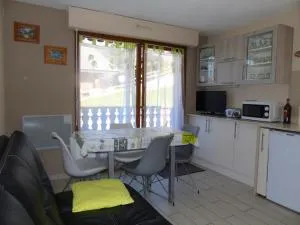 Charmant Appartement 2 Pièces avec Balcon et Parking à Châtel - Idéal pour 4 Personnes - FR-1-198-141 - 沙泰勒