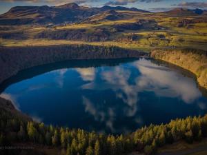 Appartements Bel F3 en hyper centre du Mont Dore, 50m des Thermes, 7 couchages, tout equipe, classe 2 etoiles - FR-1-415-14 : photos des chambres