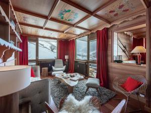 Grand appartement à Val-dIsère : 4 pièces, 95m², 7 pers, balcons, parking, exposé Sud-Est - FR-1-567-4