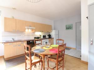 Appartement Duplex Agréable, Proche du Centre - FR-1-608-44