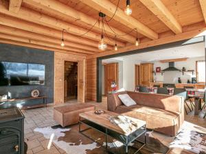 Chalet 4 Étoiles 13 Pers. à La Clusaz - Grande Terrasse, Garage, WIFI, Arrêt Skibus à Proximité - FR-1-437-81