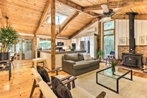 Rustic-Chic Home with Decks Pool and Lake Access