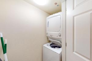 Emerald Beach Resort 2431