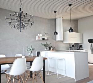 Arctic Riverside Villa