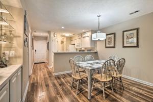 True Blue Golf Resort Condo - 3 Mi to Beach!